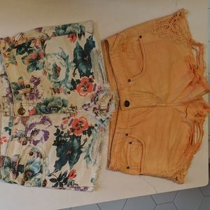 COPY - Bundle Free People Cutt Off Shorts